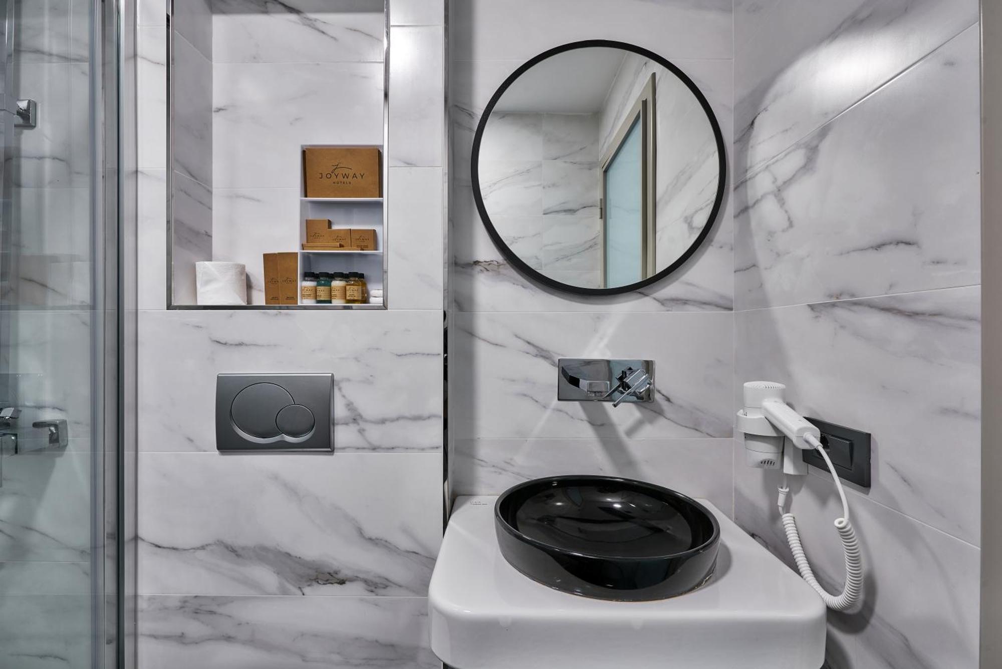 Отель Joyway Sultanahmet 4*